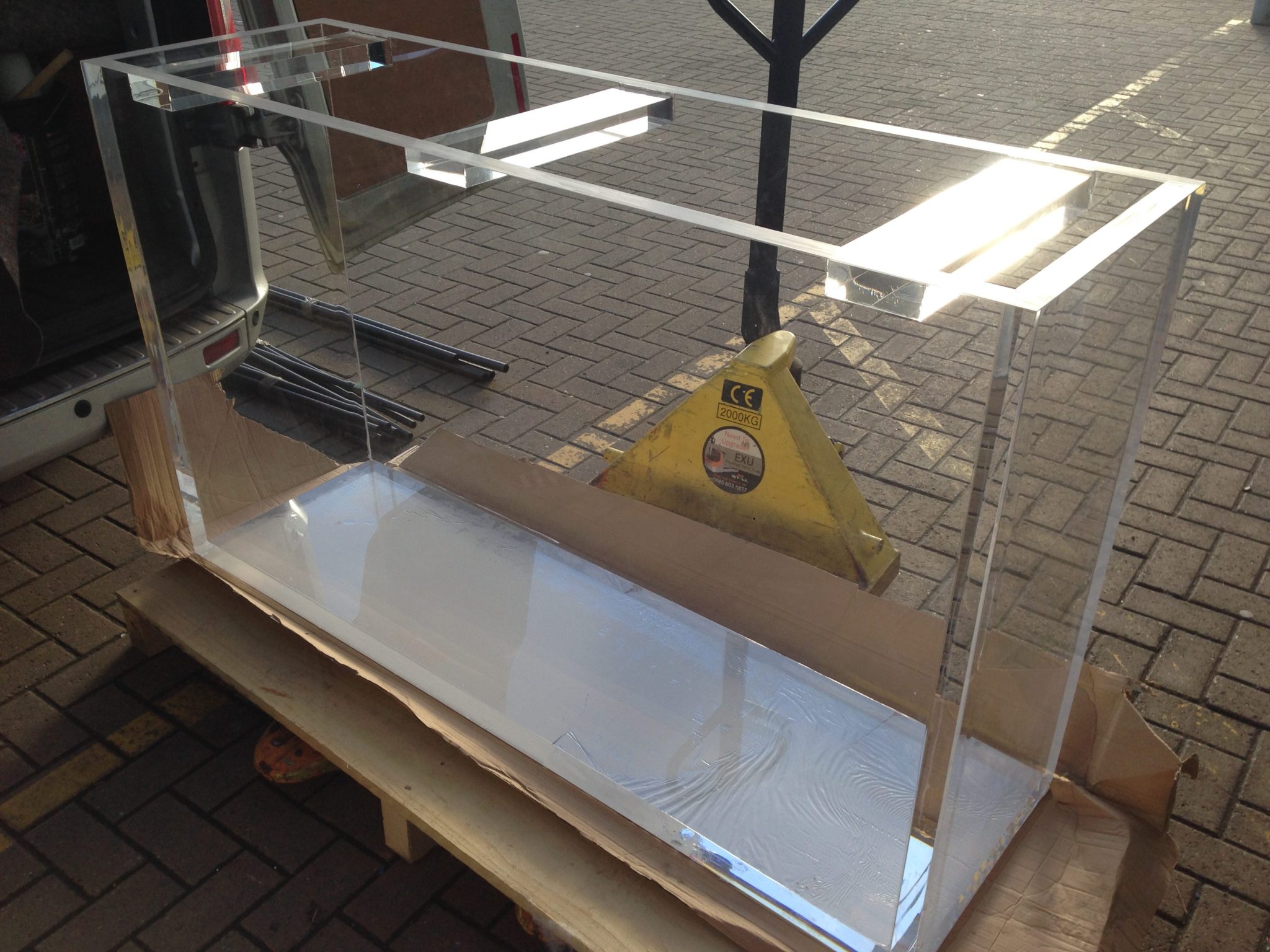 extra large plastic fish tank